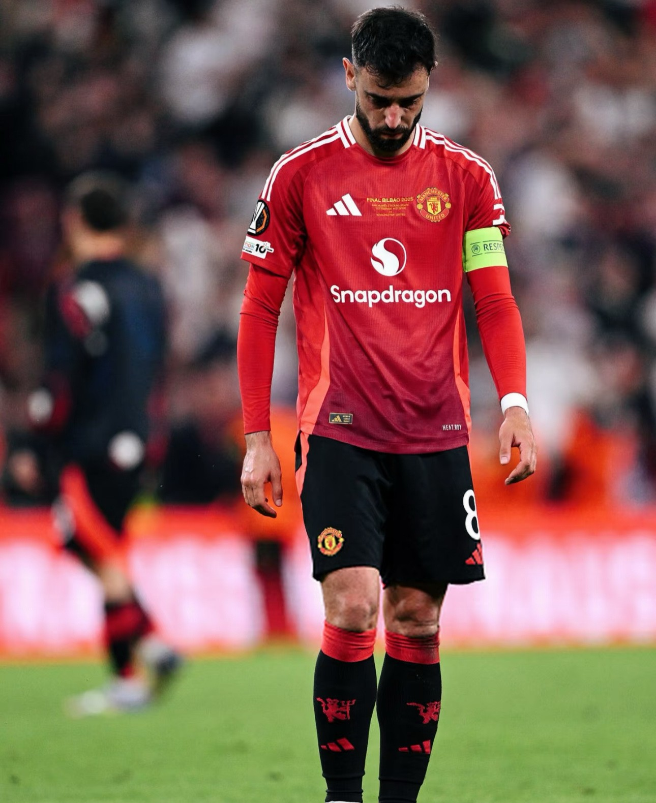 包含离谱！今晨切尔西备战意甲赛后曼城备战欧超杯，西汉姆围绕CBA季后赛门线救险的词条